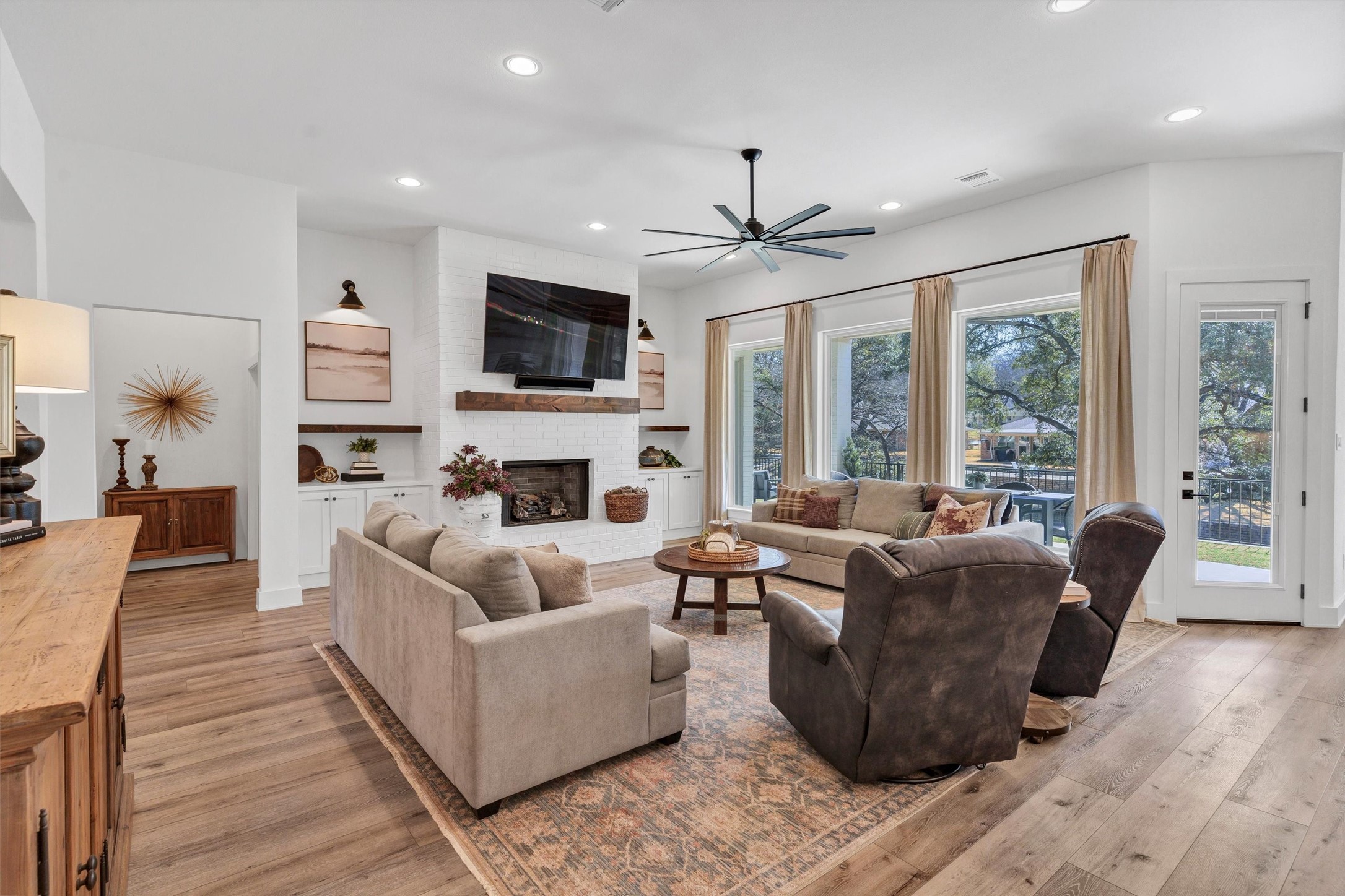 4109 Cimmaron Trail Granbury TX 76049