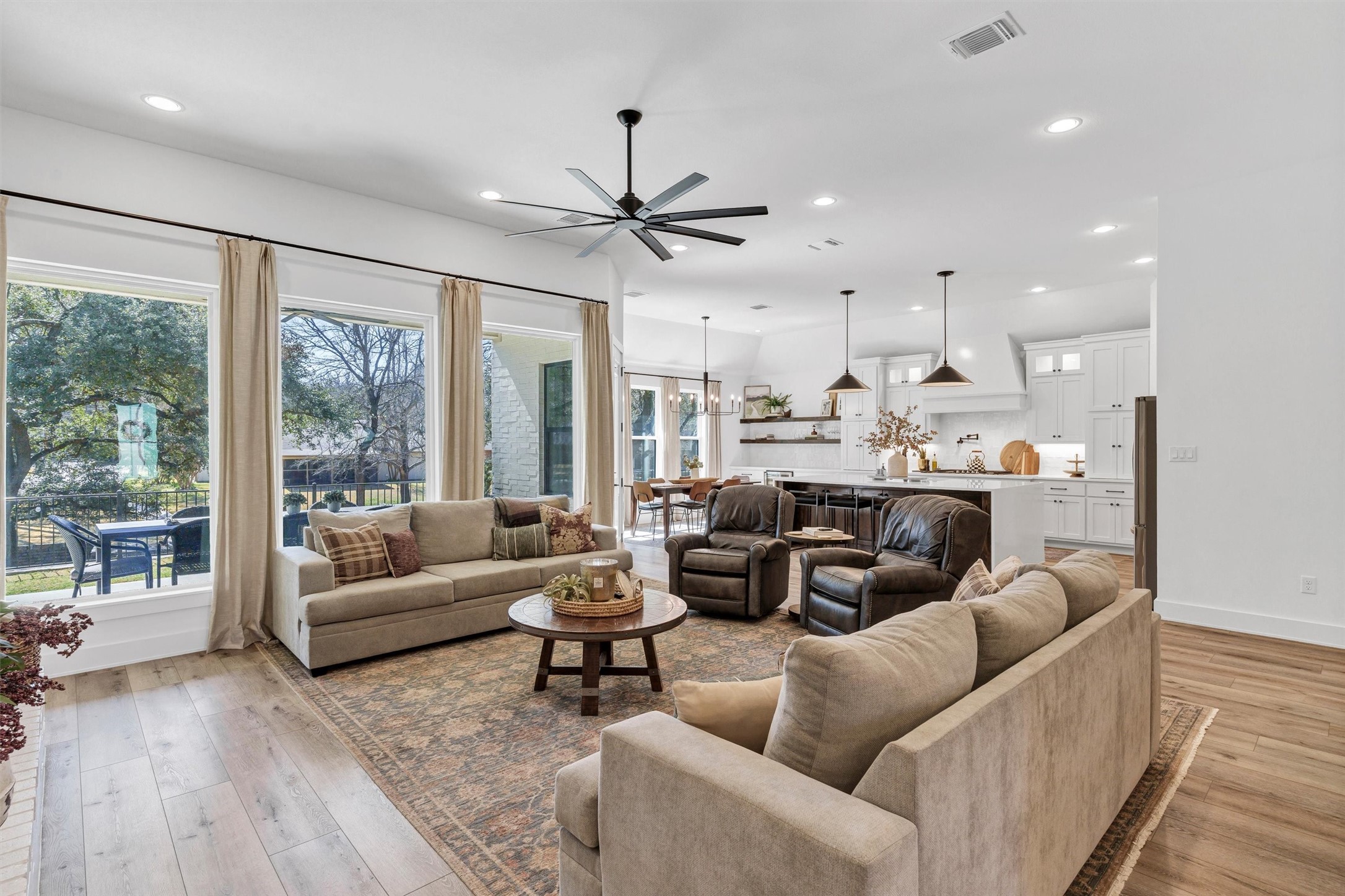 4109 Cimmaron Trail Granbury TX 76049