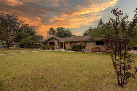 5122 Meadowbrook Drive Greenville TX 75402