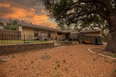 5122 Meadowbrook Drive Greenville TX 75402