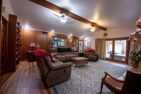 5122 Meadowbrook Drive Greenville TX 75402