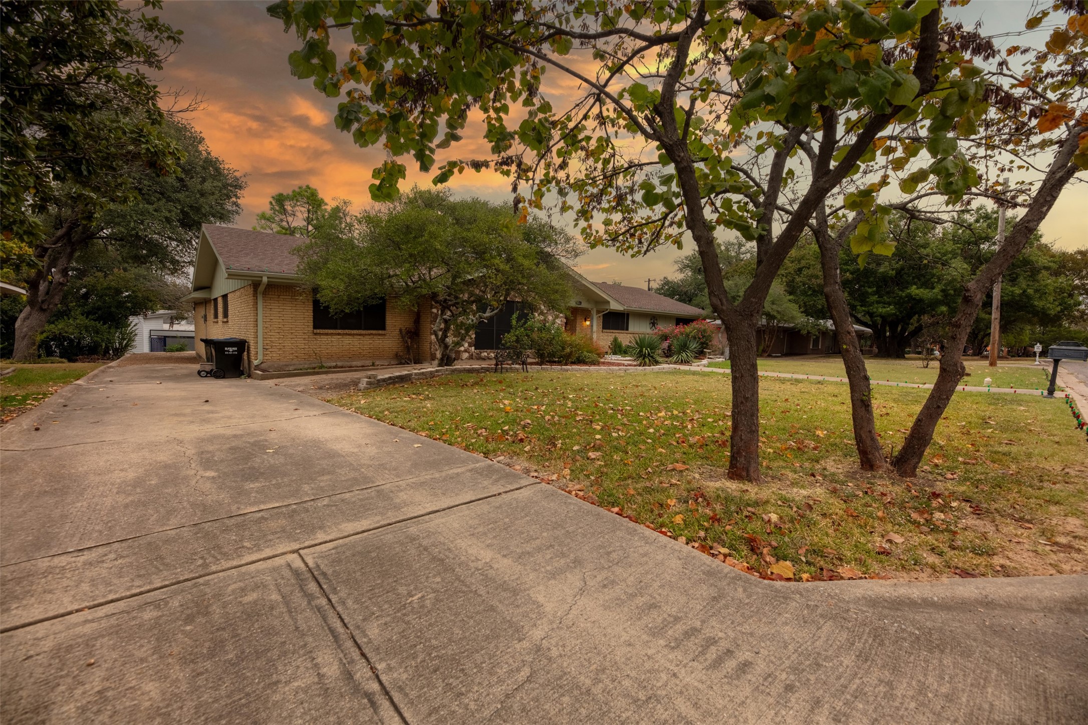 5122 Meadowbrook Drive Greenville TX 75402