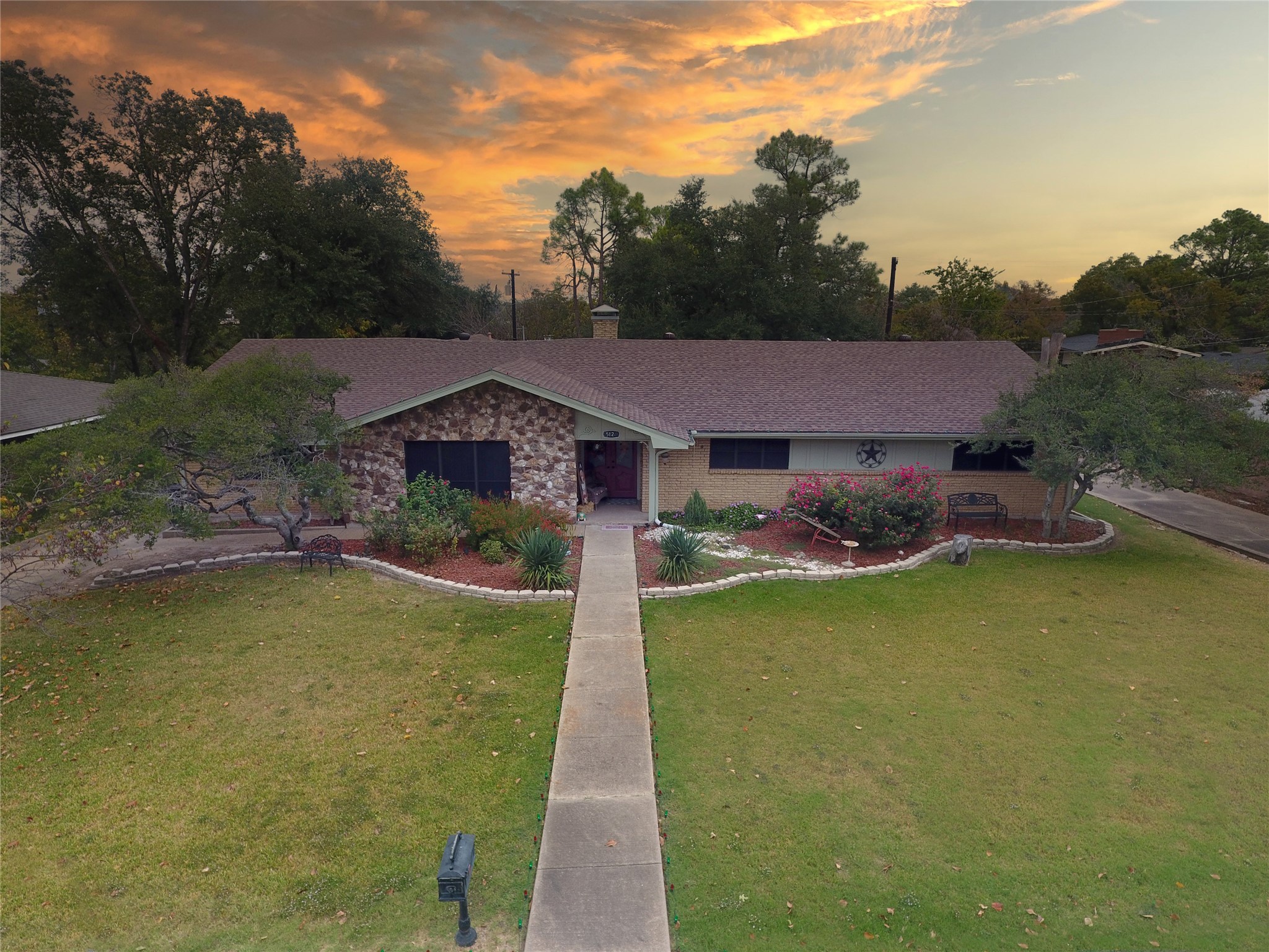 5122 Meadowbrook Drive Greenville TX 75402