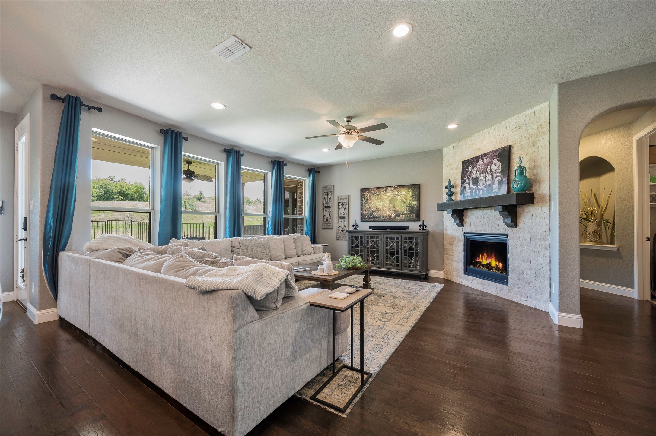 928 Bentley Drive Roanoke TX 76262