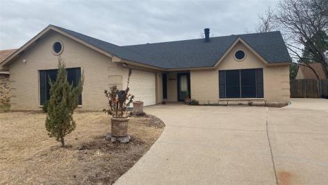 6707 Greenspring Drive Arlington TX 76016