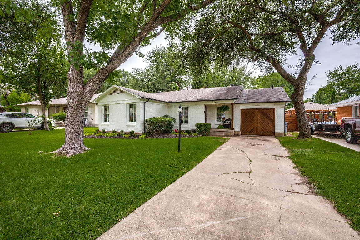 2108 Costa Mesa Drive Dallas TX 75228