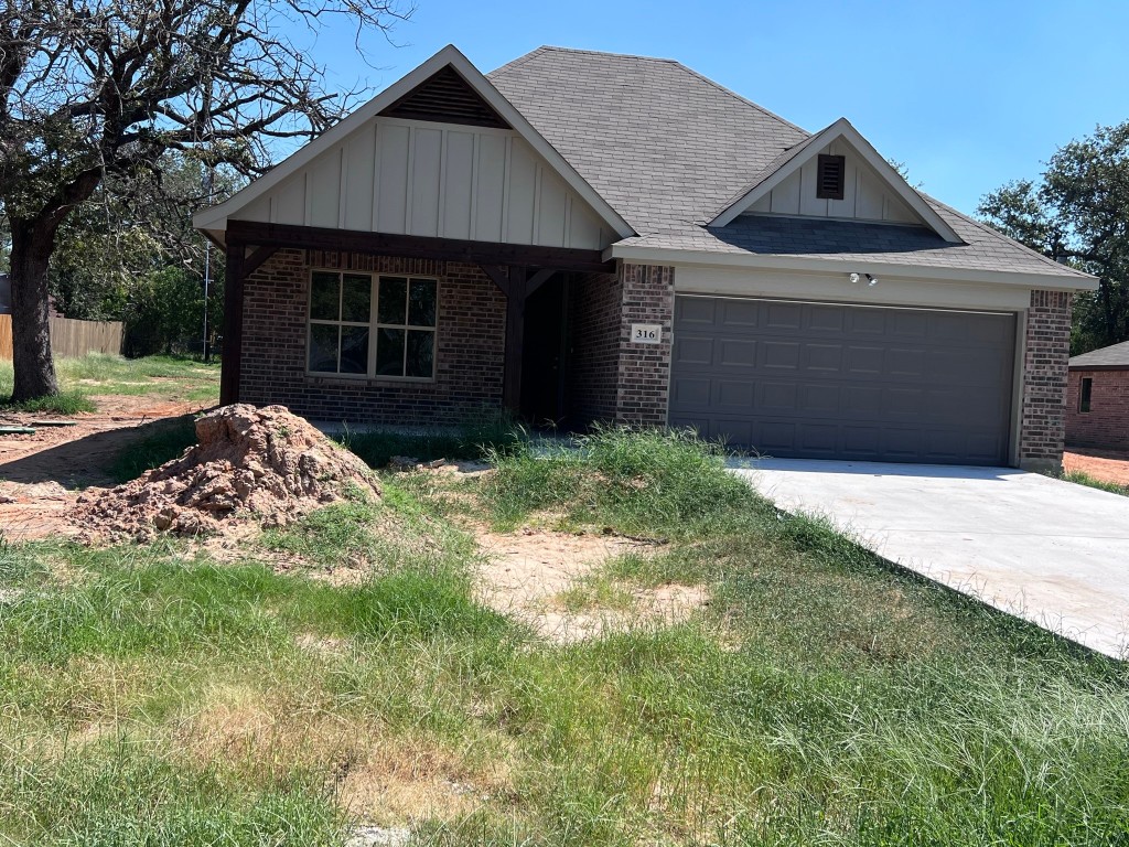316 Maplewood Street Azle TX 76020