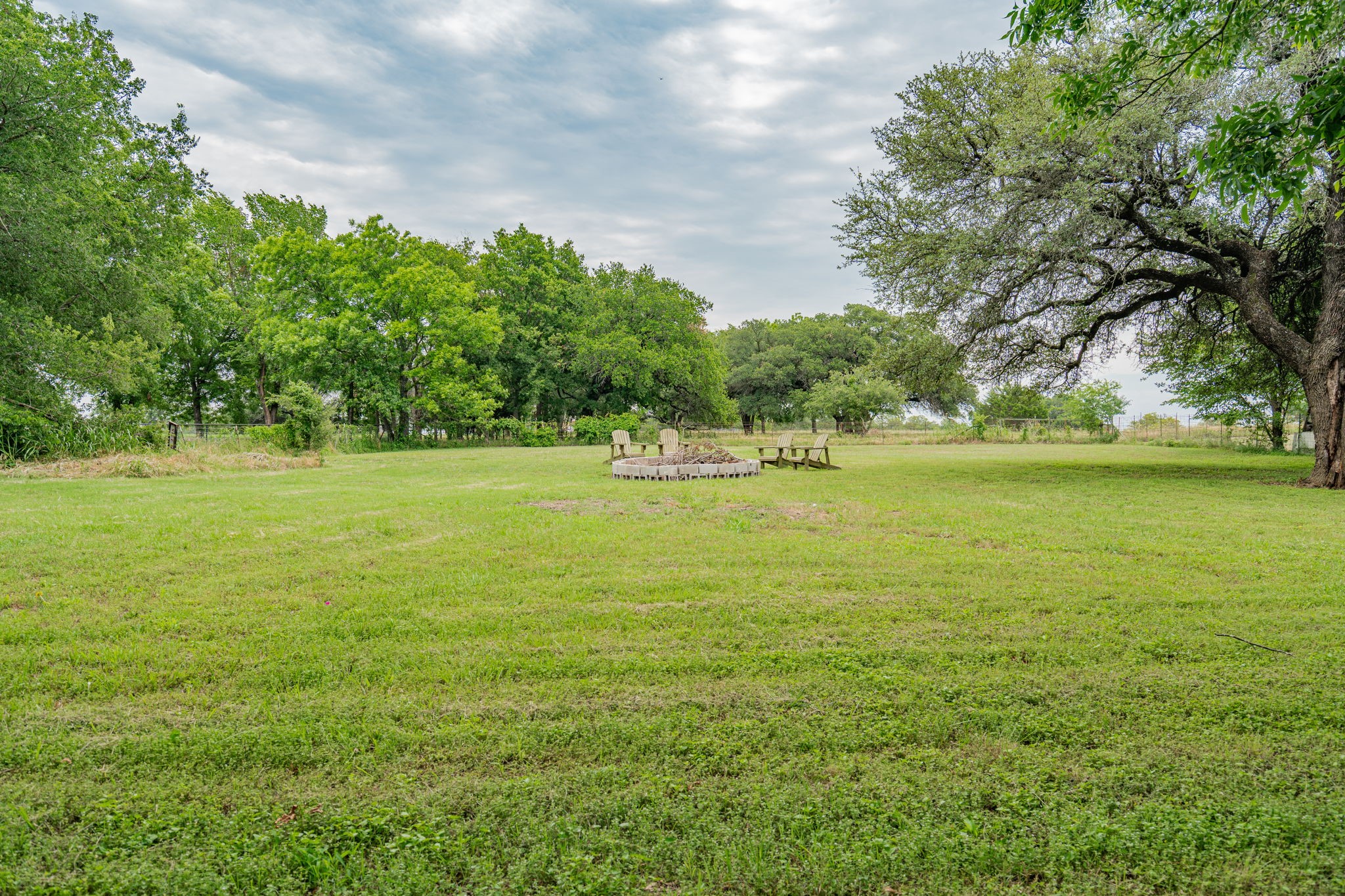853 County Road 2215 Decatur TX 76234