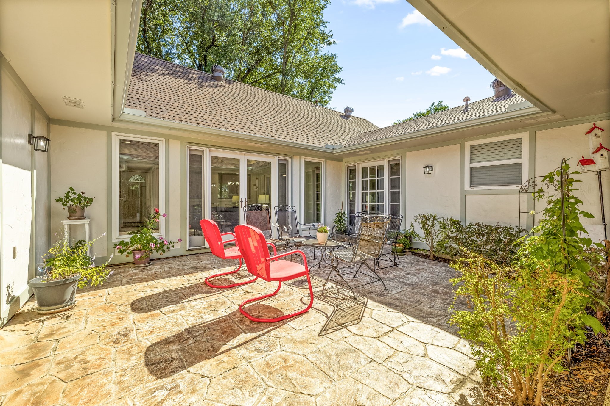 9519 Robin Meadow Drive Dallas TX 75243