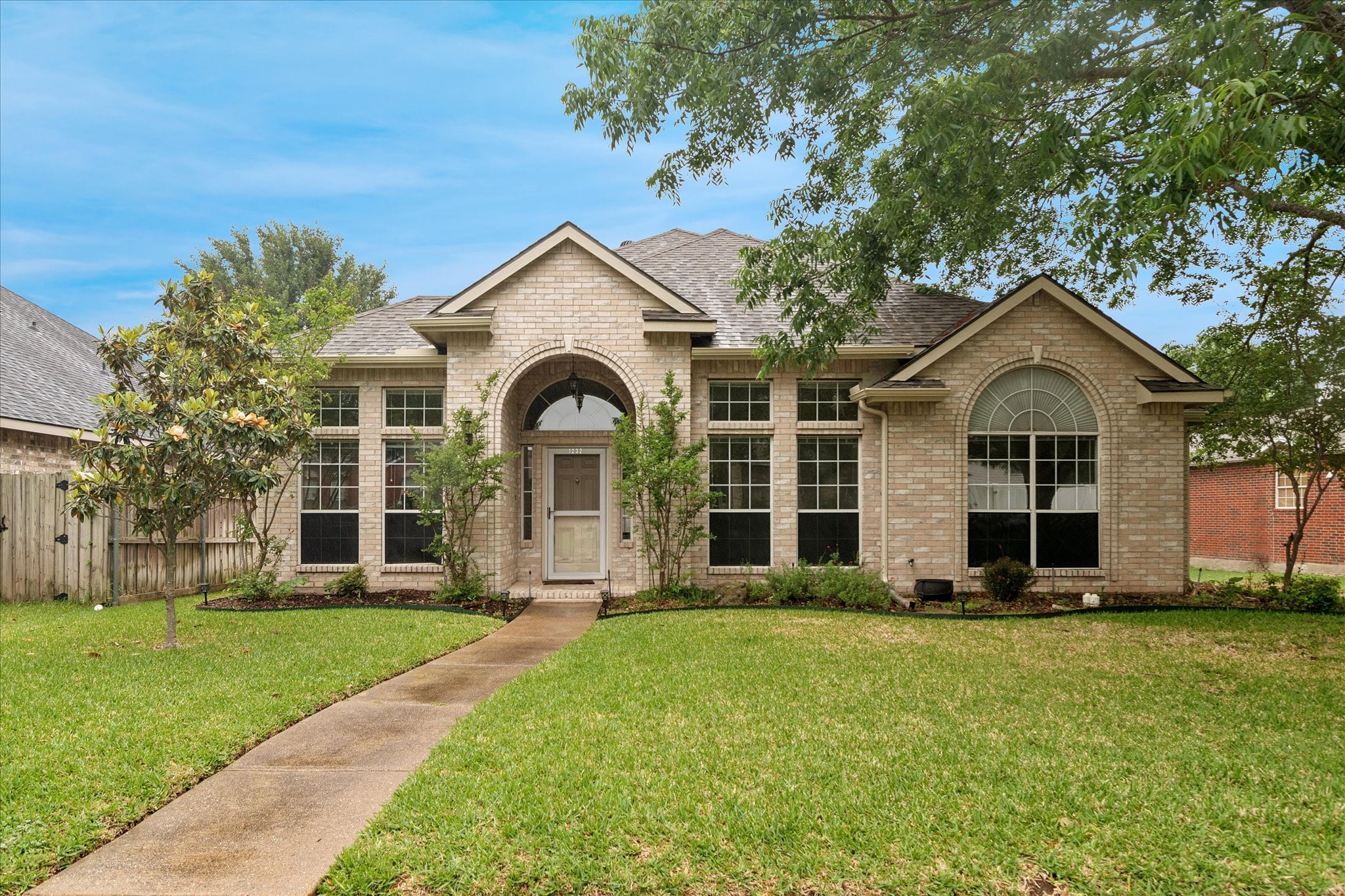 1232 Wildflower Lane Mesquite TX 75149