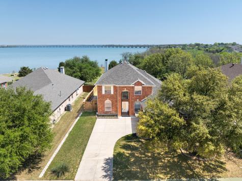 4102 Stone Haven Drive Garland TX 75043
