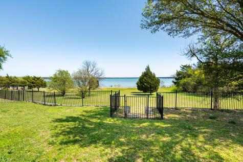 4102 Stone Haven Drive Garland TX 75043