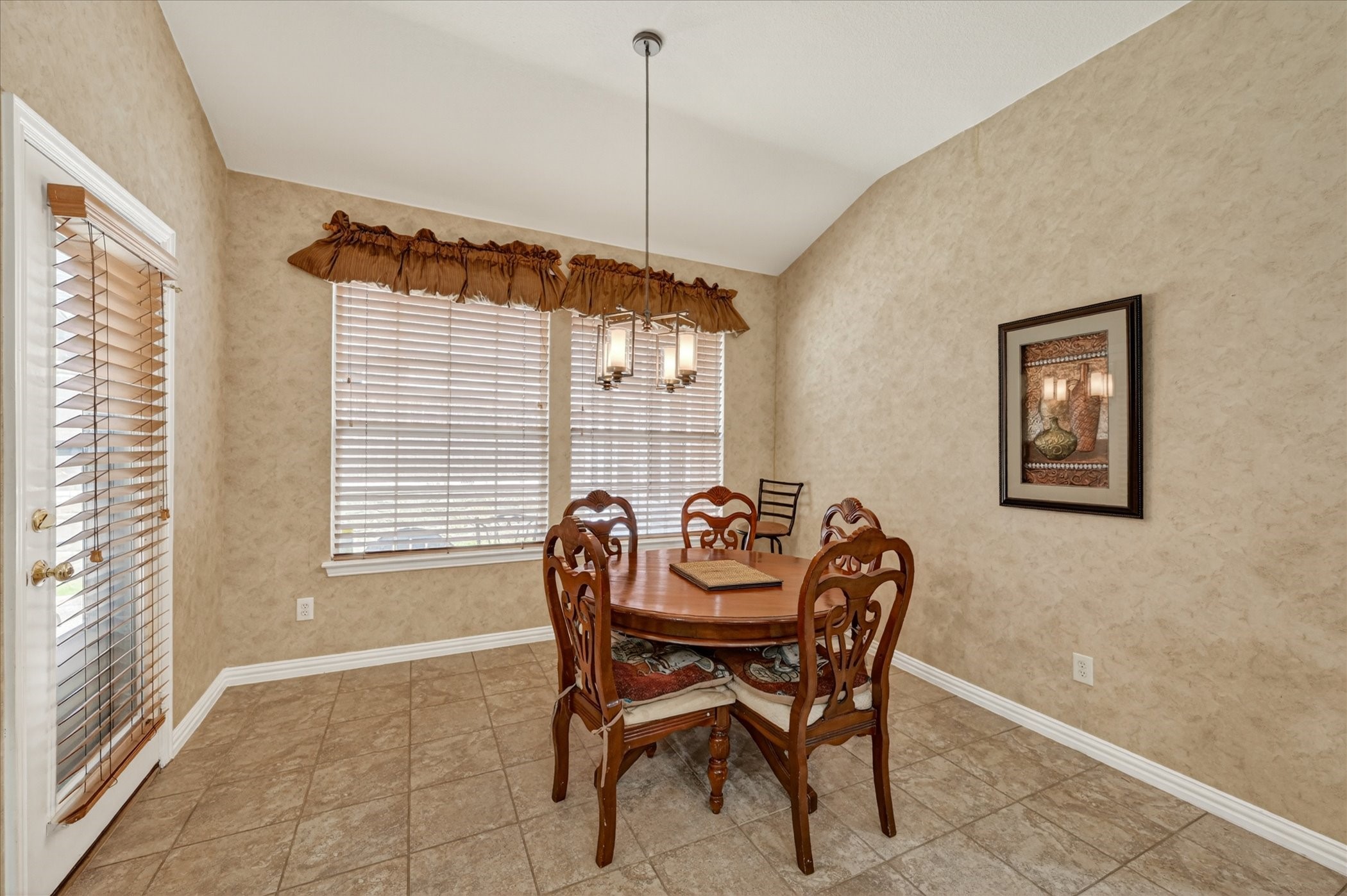 656 Links View Court Grand Prairie TX 75052