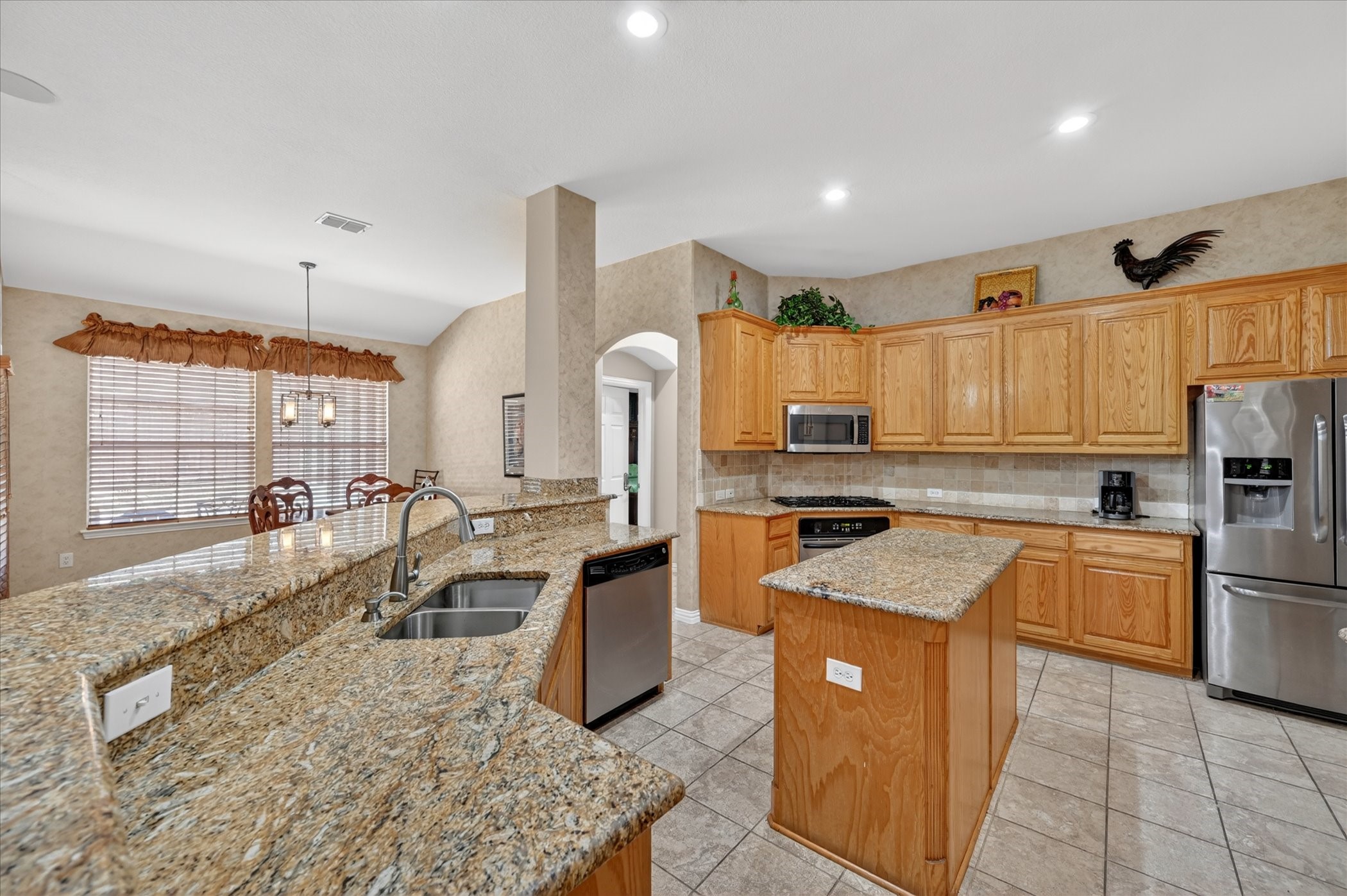 656 Links View Court Grand Prairie TX 75052