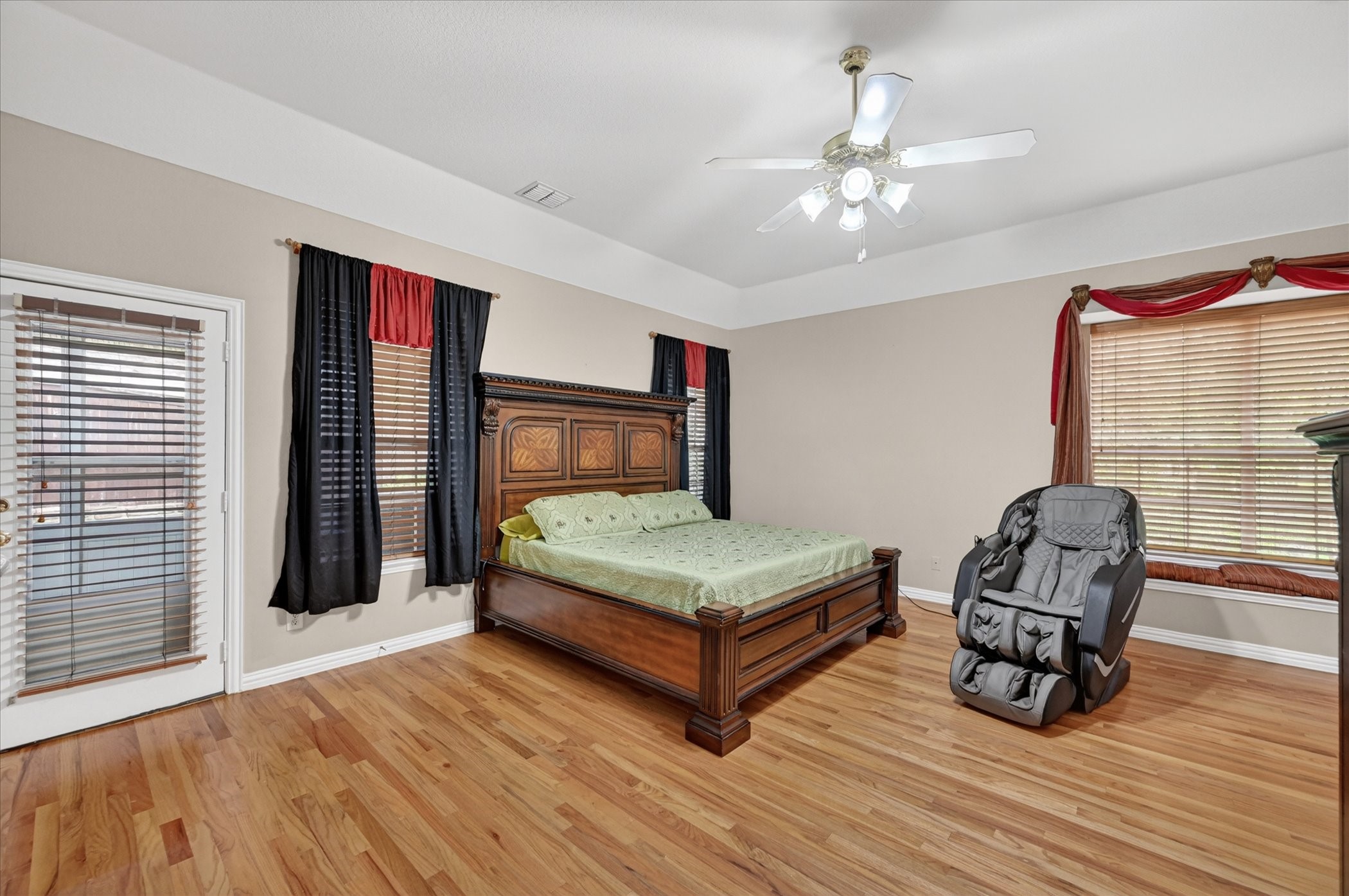 656 Links View Court Grand Prairie TX 75052