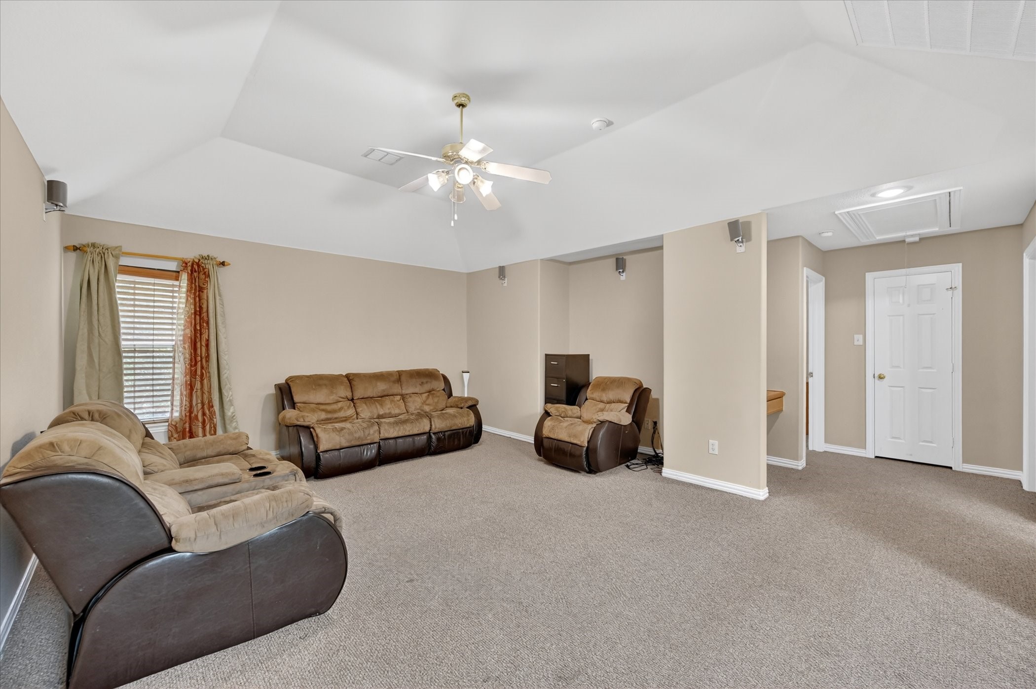 656 Links View Court Grand Prairie TX 75052