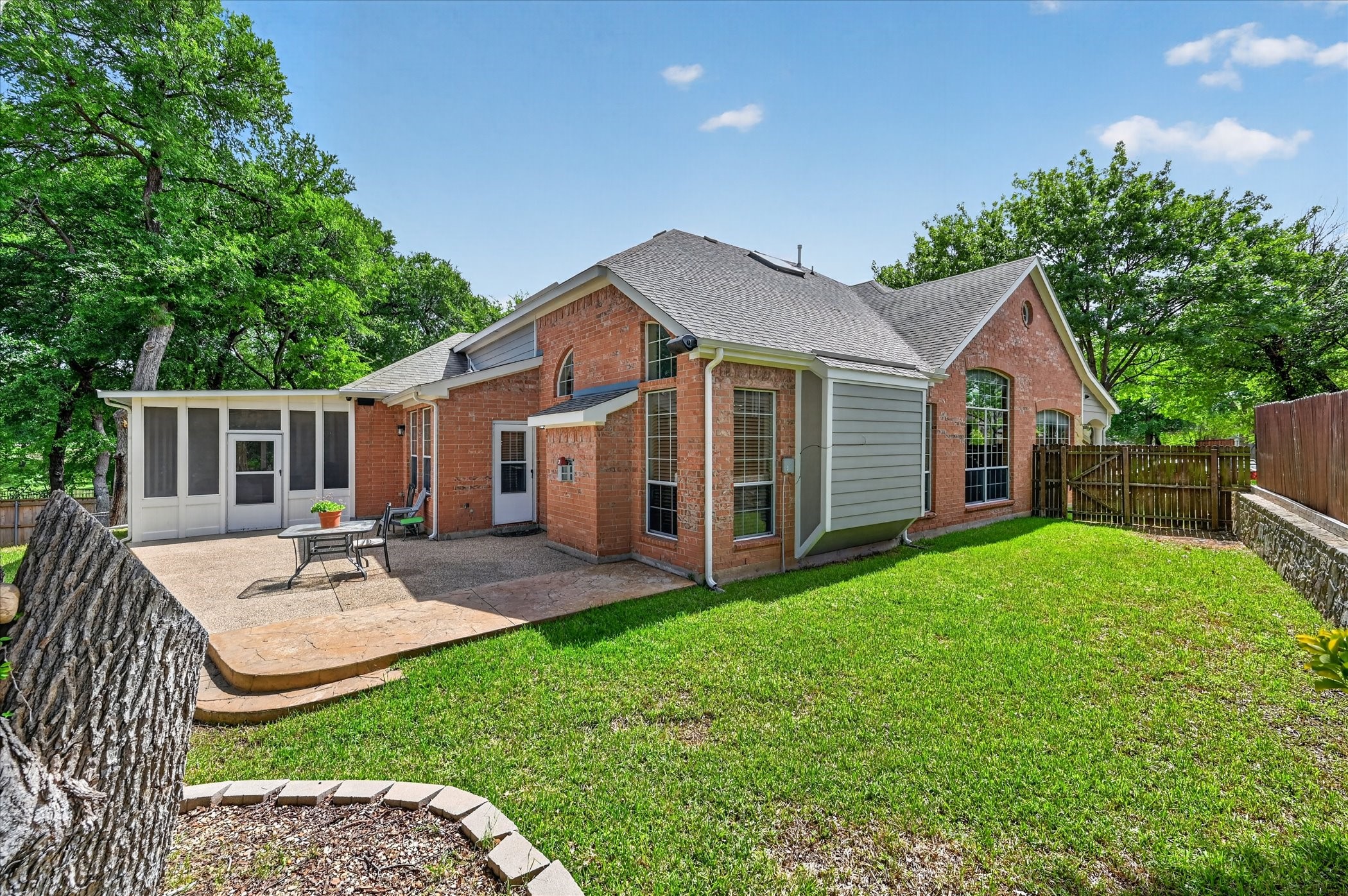 656 Links View Court Grand Prairie TX 75052