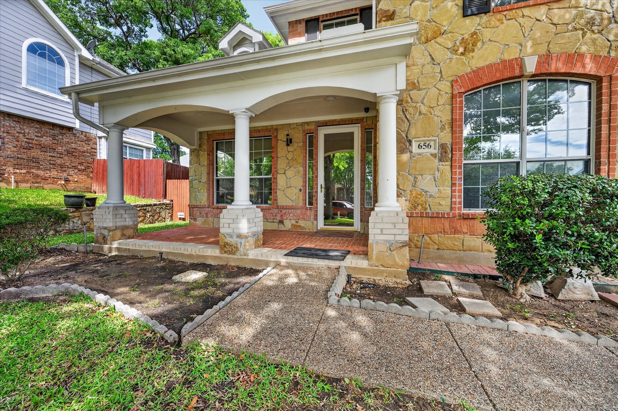 656 Links View Court Grand Prairie TX 75052