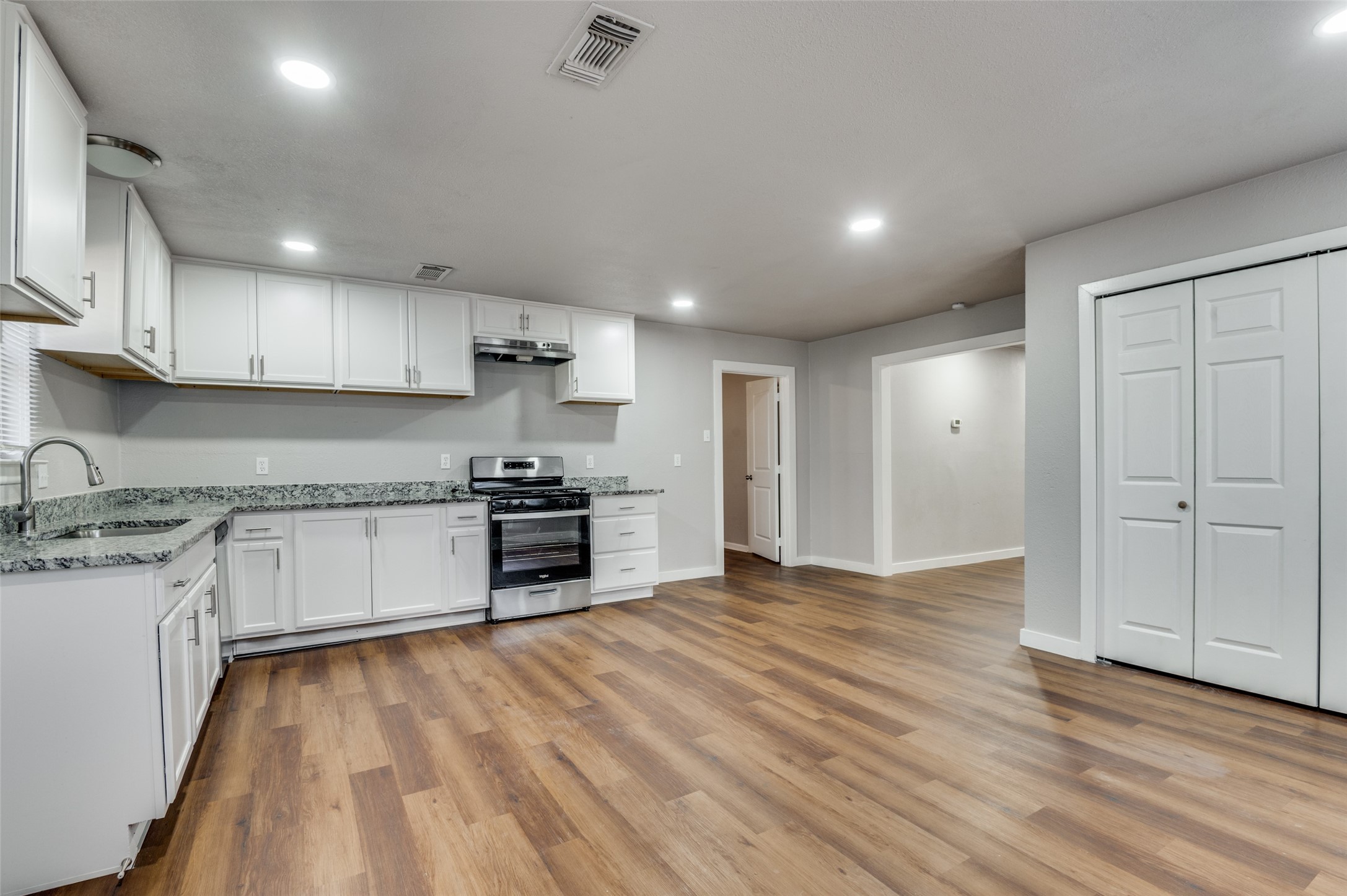 3919 Mehalia Drive Dallas TX 75241