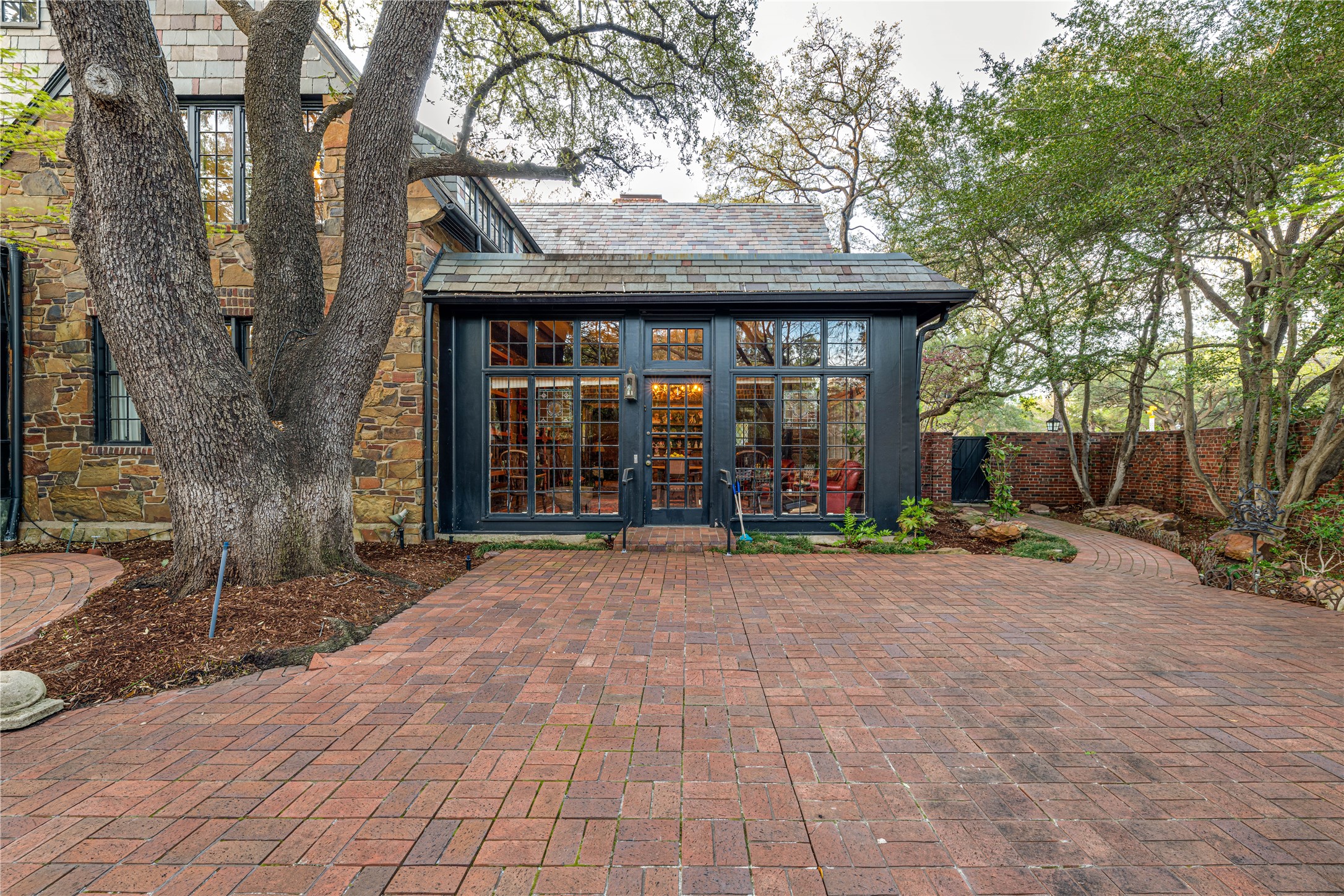 3635 Beverly Drive Highland Park TX 75205