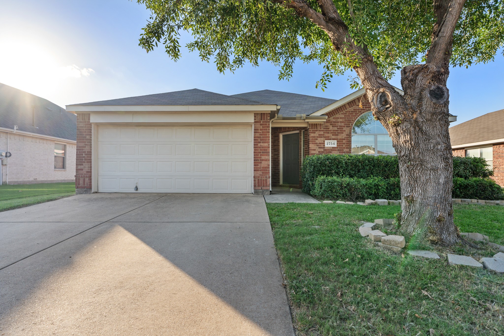 2754 Sun Rise Lane Grand Prairie TX 75052