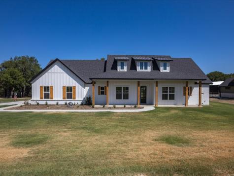 424 Creekside Court Weatherford TX 76087