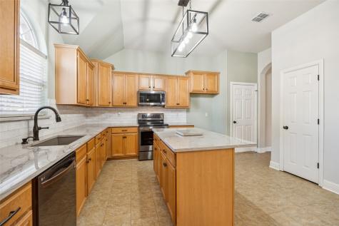 100 Lorient Drive Mansfield TX 76063