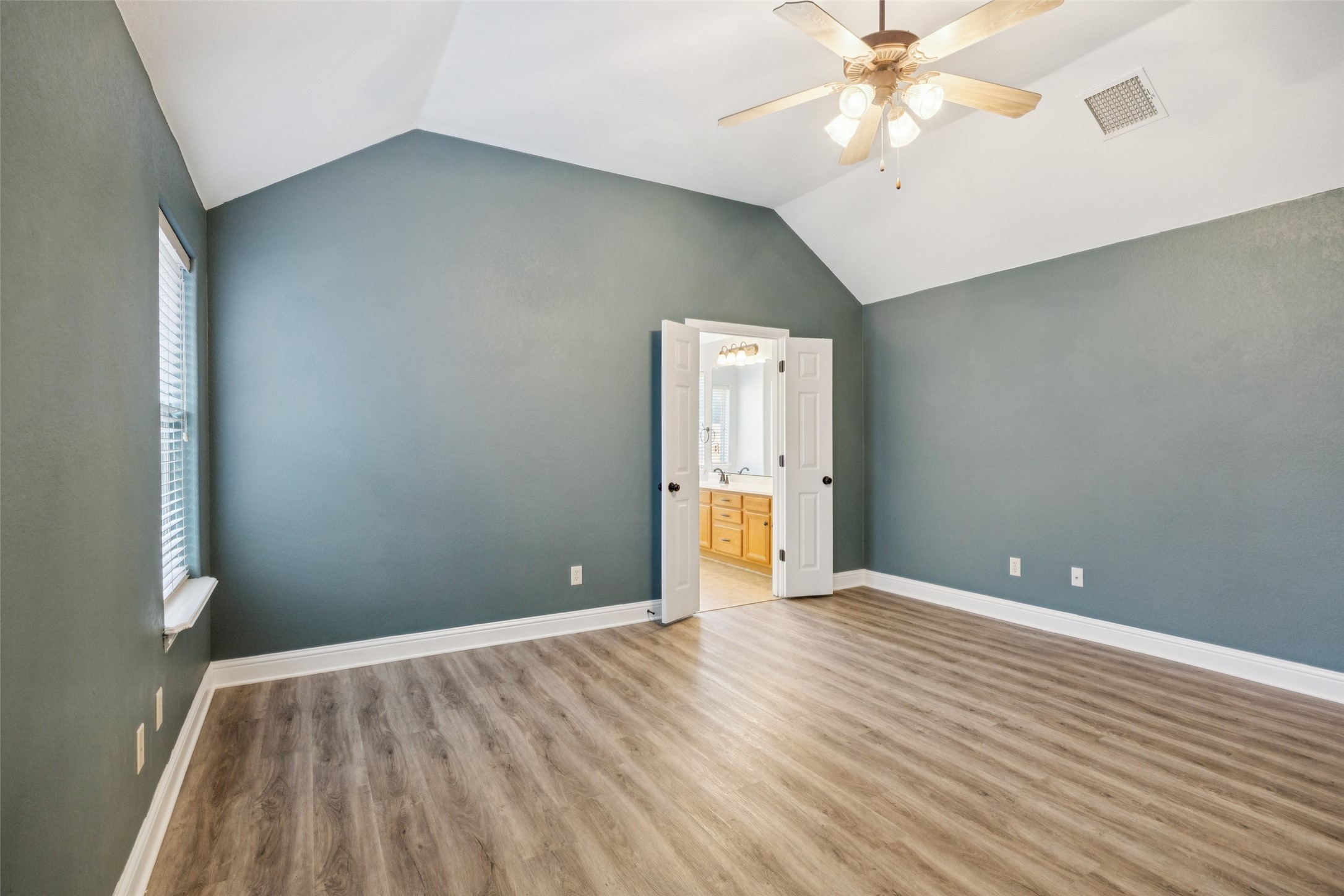 100 Lorient Drive Mansfield TX 76063