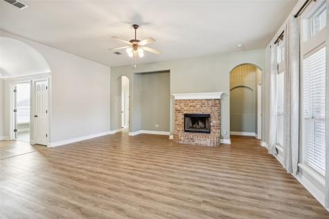 100 Lorient Drive Mansfield TX 76063