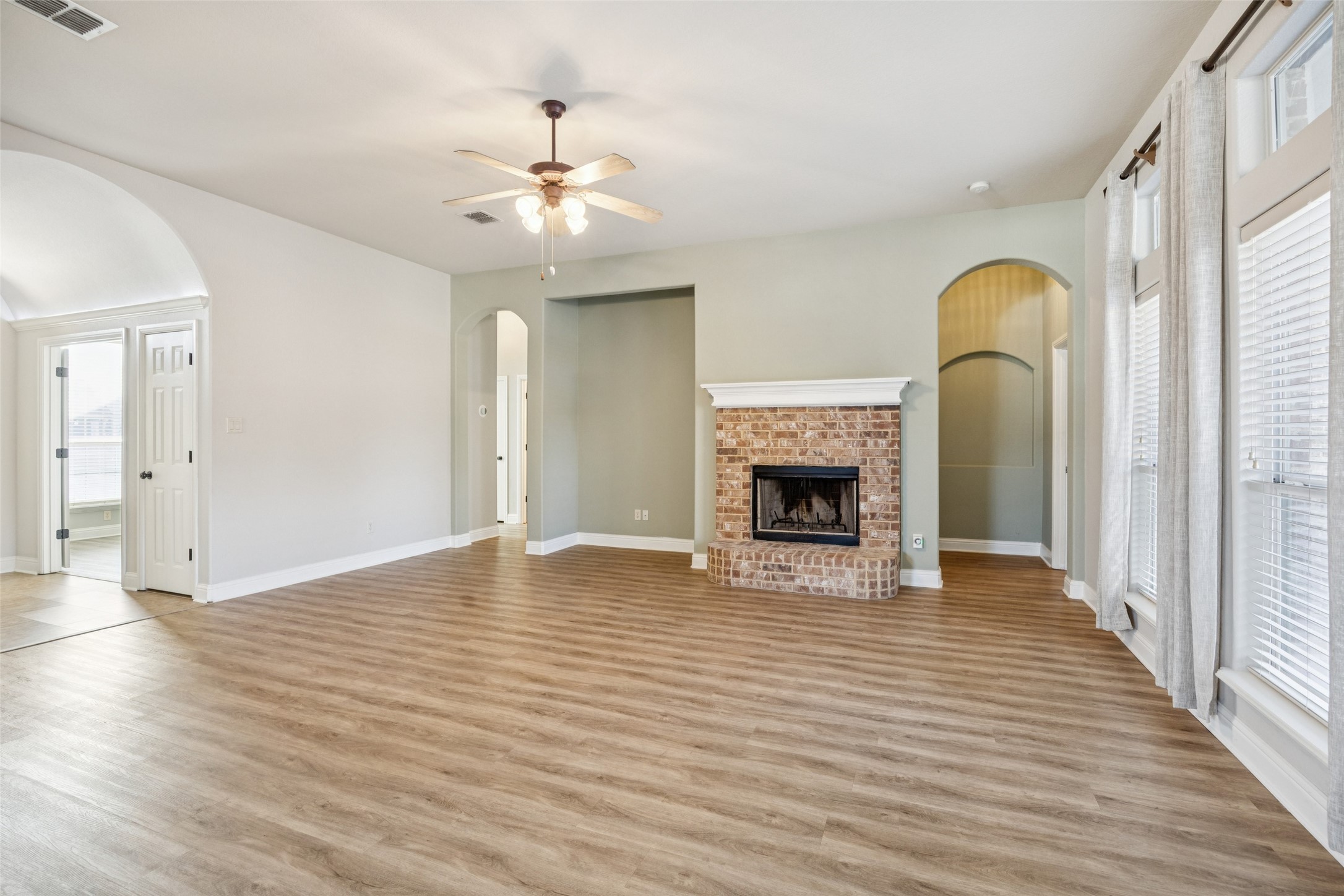 100 Lorient Drive Mansfield TX 76063