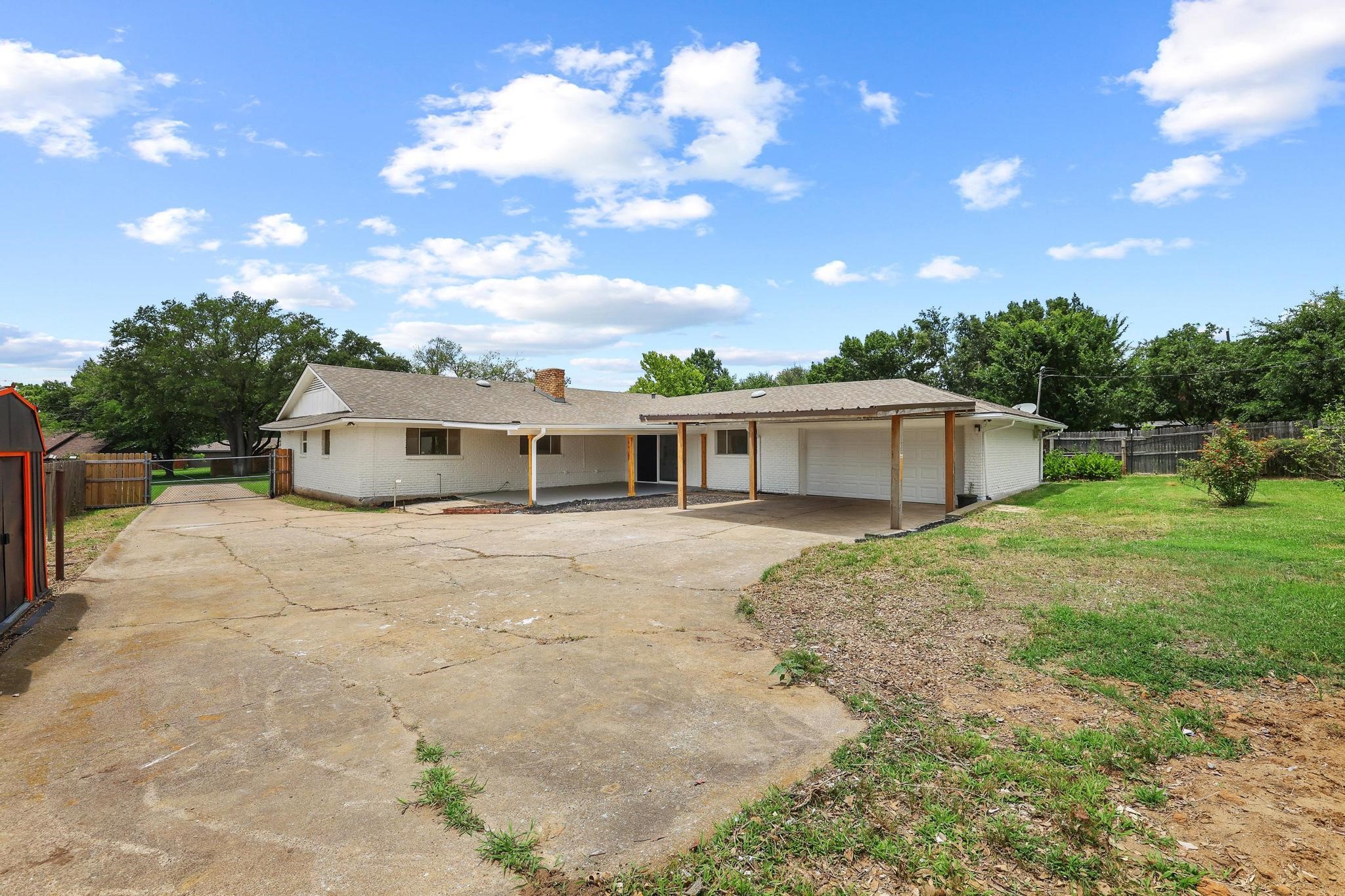 2505 Meadows Lane Sherman TX 75092