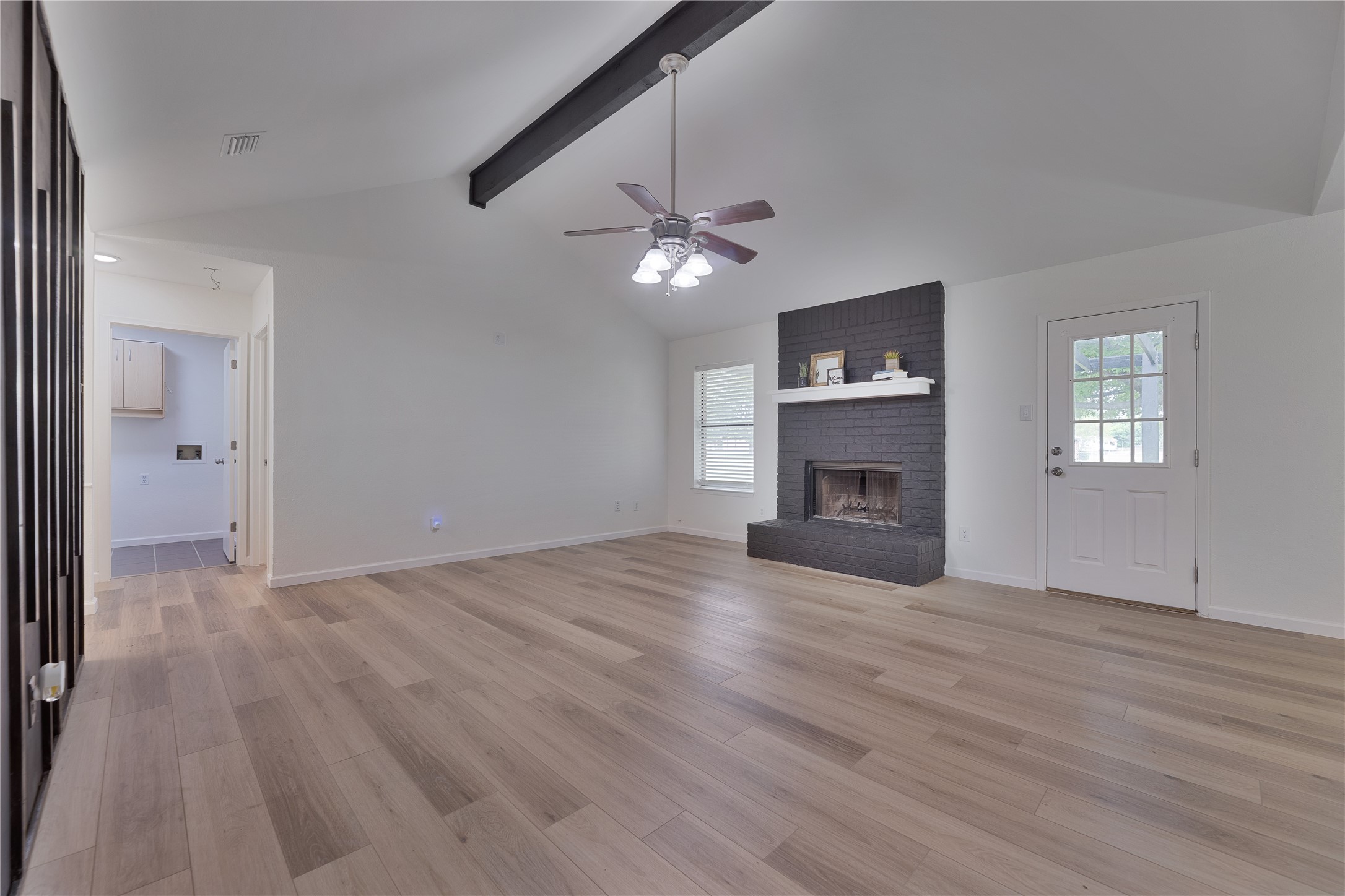 2944 Whispering Creek Lane Burleson TX 76028