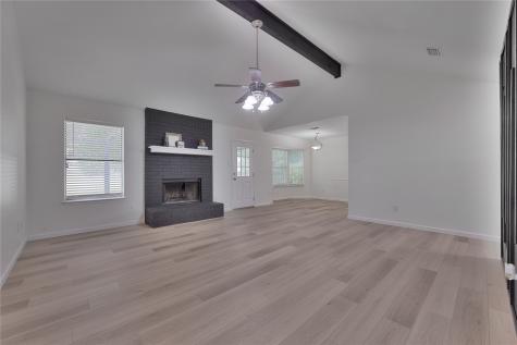 2944 Whispering Creek Lane Burleson TX 76028