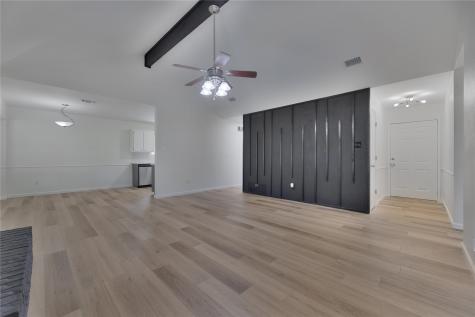 2944 Whispering Creek Lane Burleson TX 76028