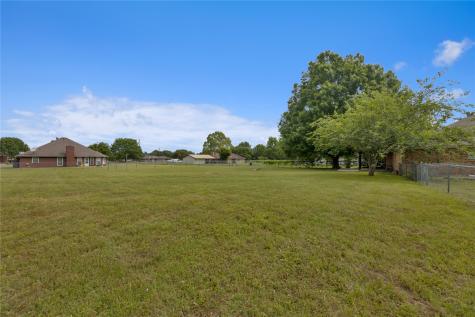 2944 Whispering Creek Lane Burleson TX 76028