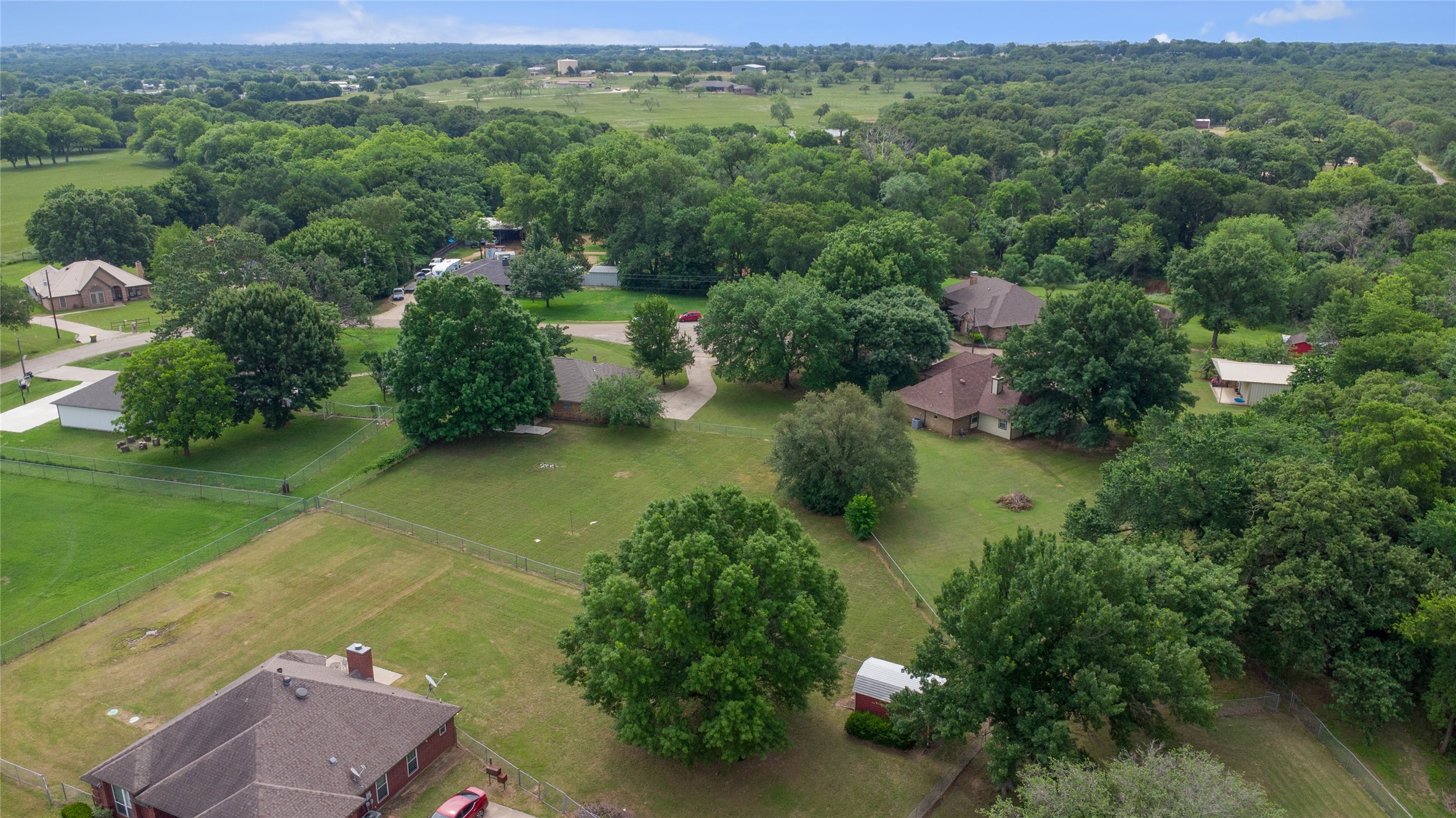 2944 Whispering Creek Lane Burleson TX 76028