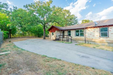 13015 Twin Oaks Drive Balch Springs TX 75180