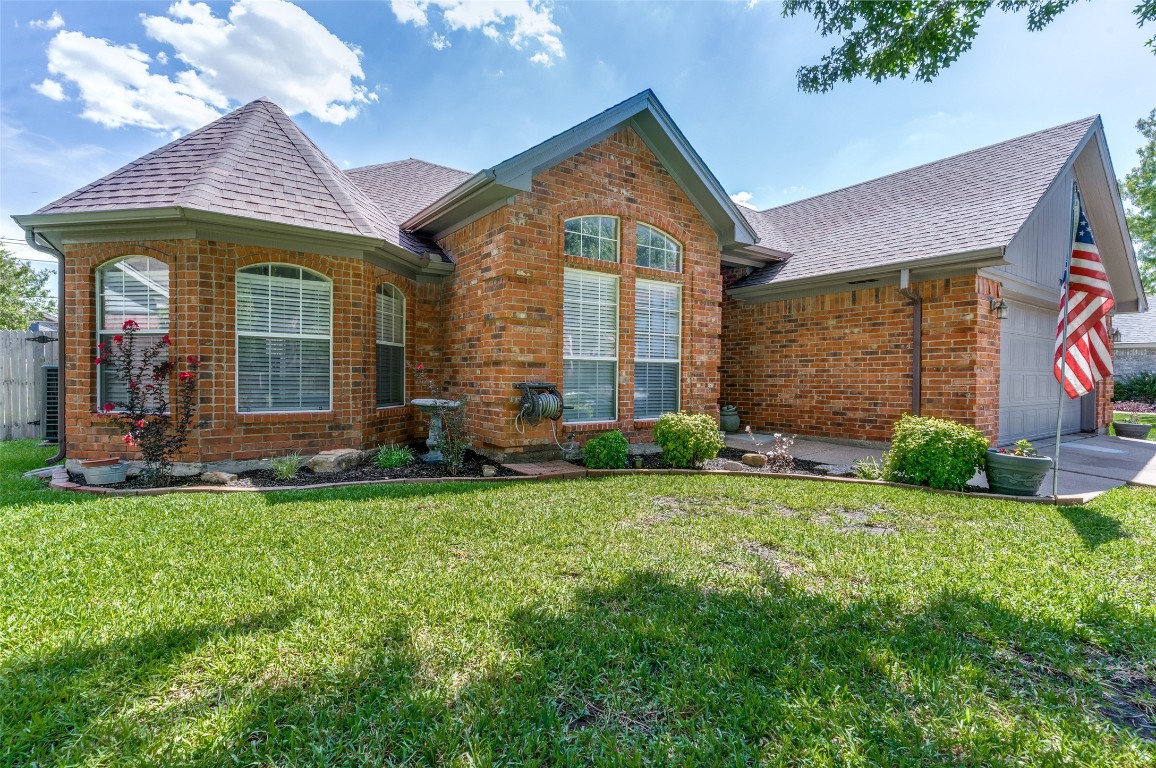 7032 Buenos Aires Drive North Richland Hills TX 76180