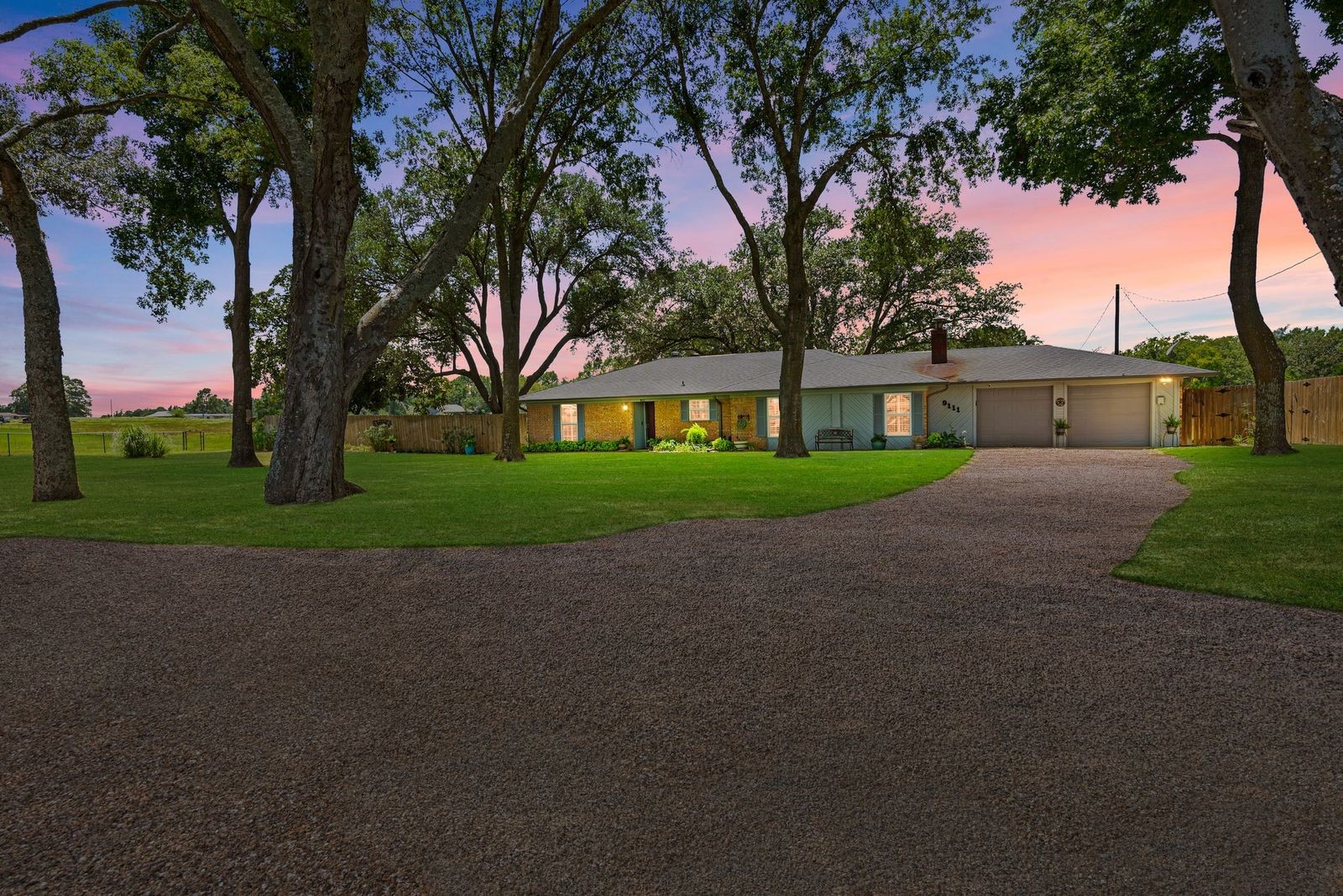 9111 County Road 3817 Athens TX 75752