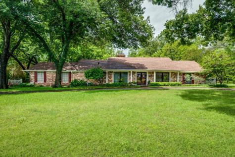 1118 Green Valley Lane Duncanville TX 75137