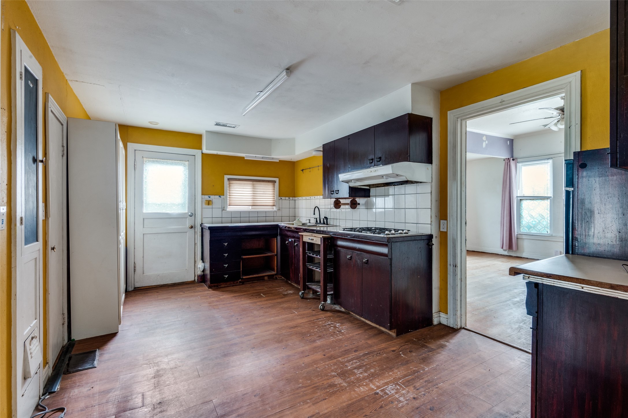 1001 Sunset Avenue Dallas TX 75208