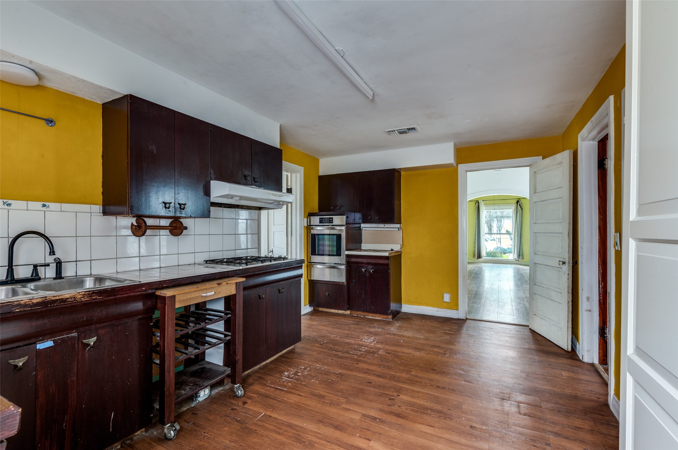 1001 Sunset Avenue Dallas TX 75208