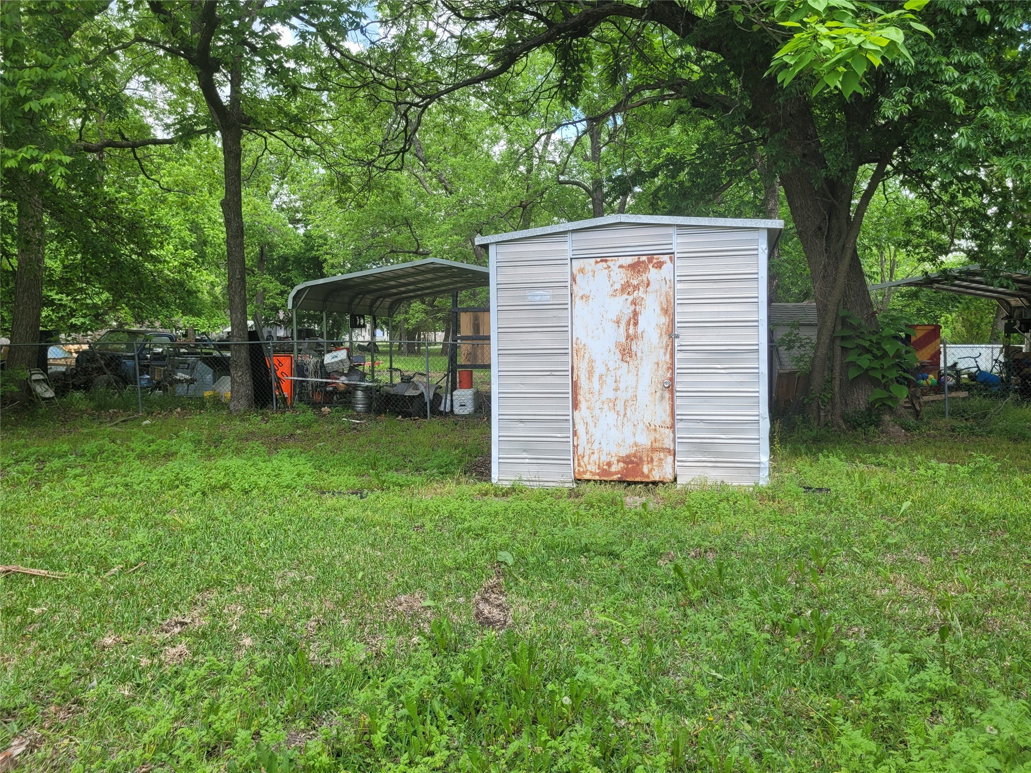 384 Monroe Deport TX 75435
