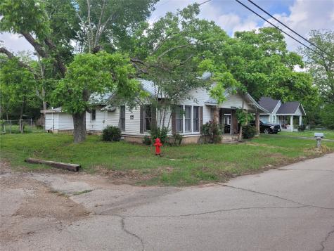 384 Monroe Deport TX 75435