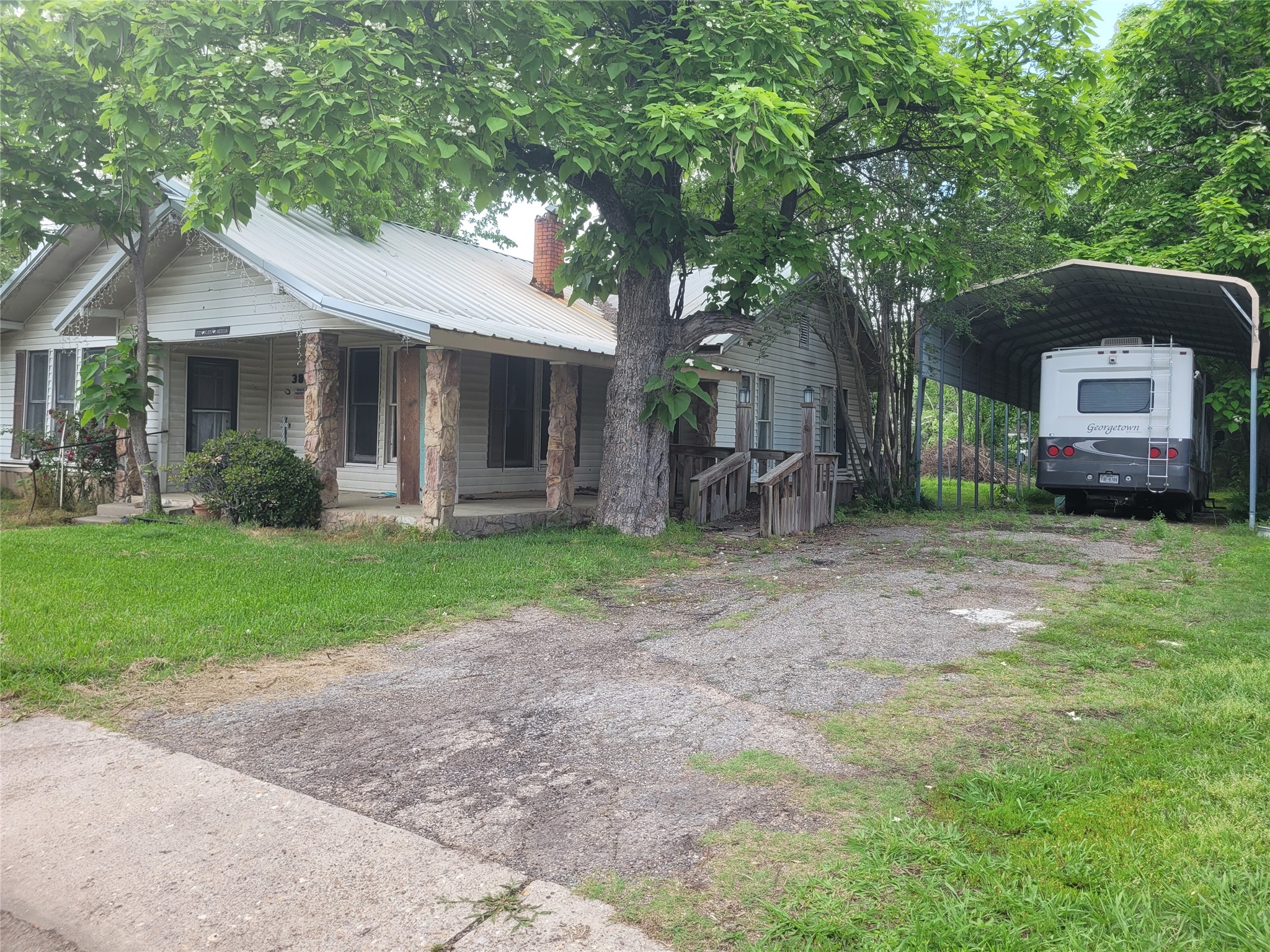 384 Monroe Deport TX 75435