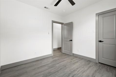 715 Ezekial Avenue Dallas TX 75217