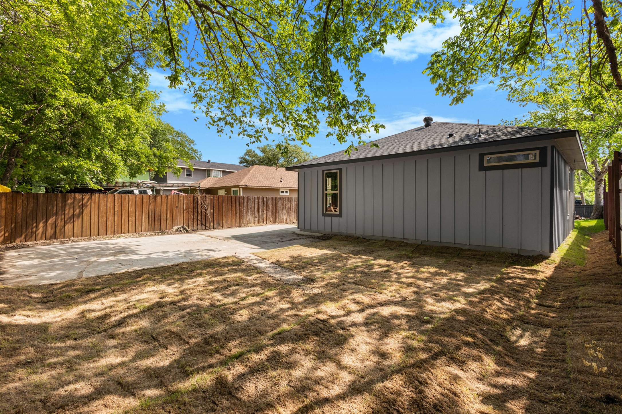 715 Ezekial Avenue Dallas TX 75217