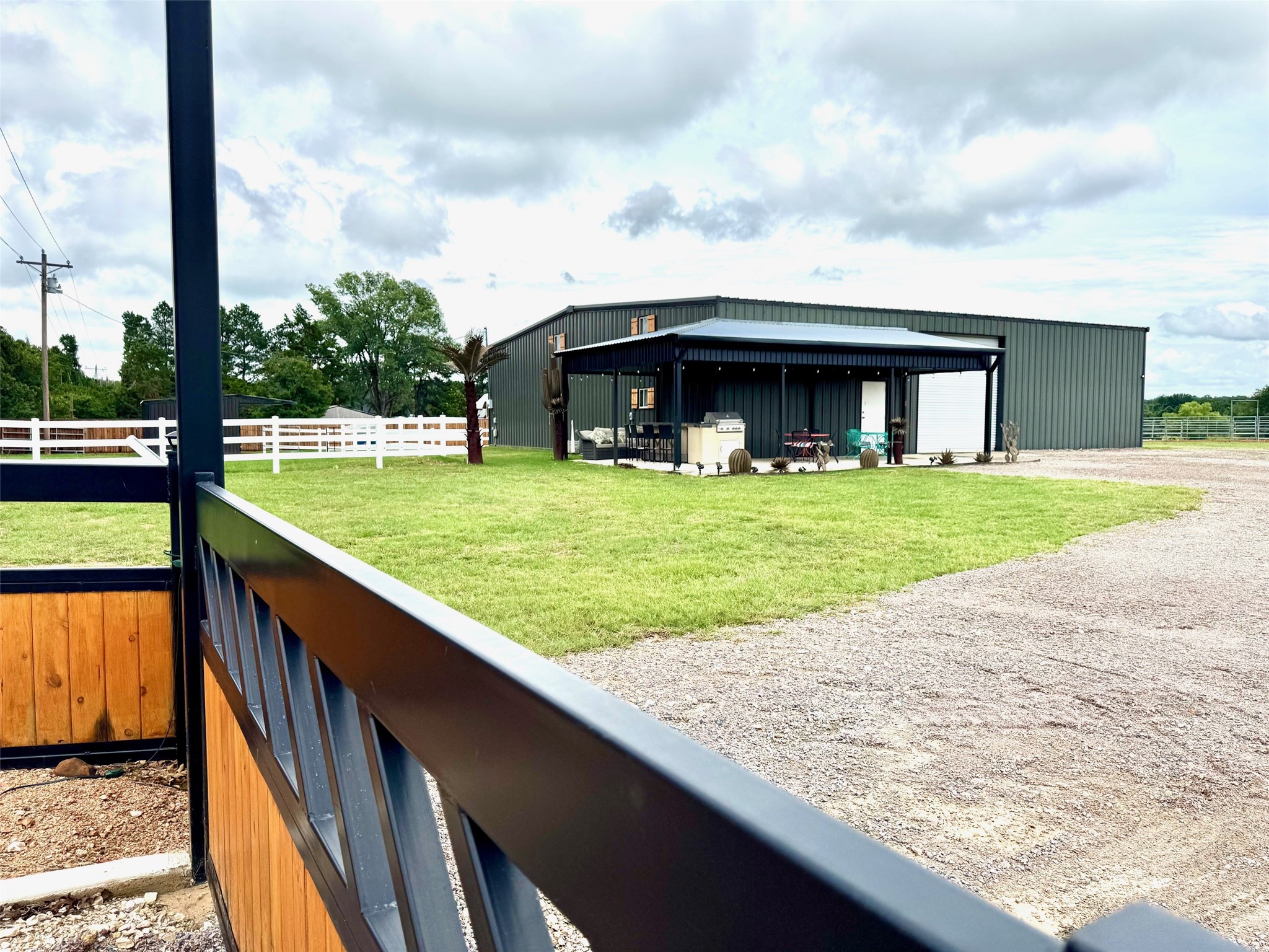 8690 E Fm 922 Highway Valley View TX 76272
