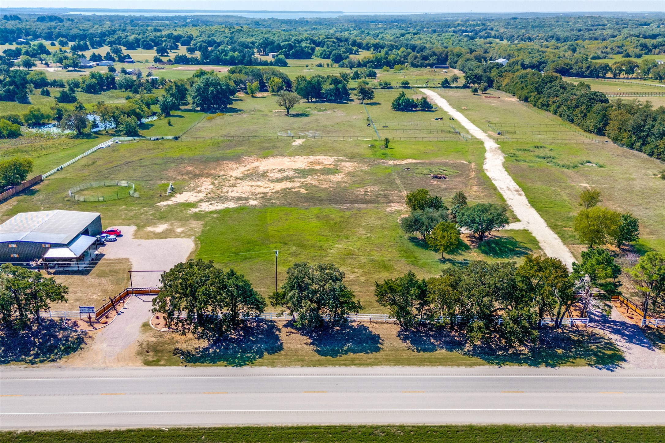 8690 E Fm 922 Highway Valley View TX 76272