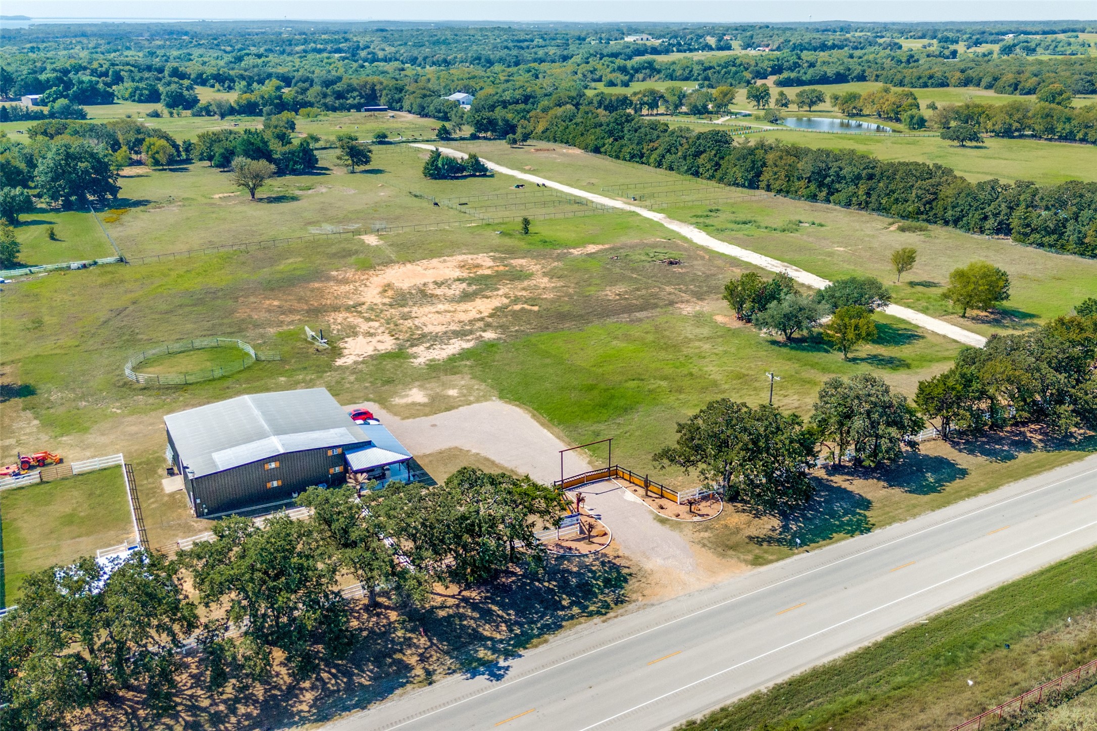 8690 E Fm 922 Highway Valley View TX 76272